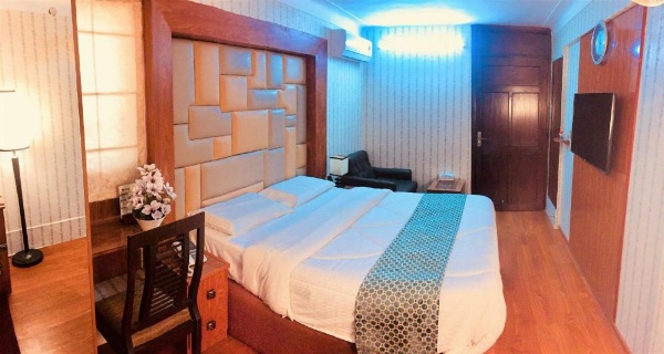 Star Guest House image 9